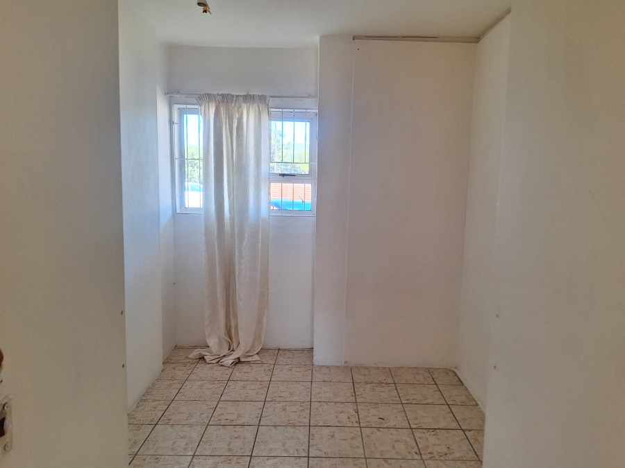 8 Bedroom Property for Sale in Retief Eastern Cape